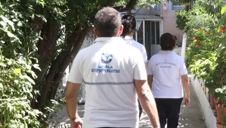 Muğla Büyükşehir’den 574 mahallede evde bakım hizmeti