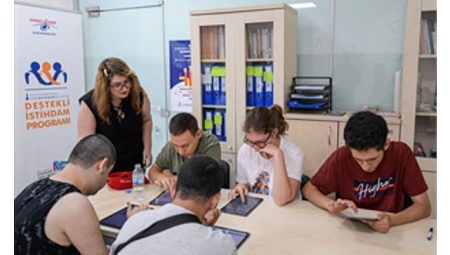 Nöroçeşitli gençlere istihdam köprüsü: İŞ İN