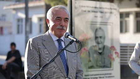 ​Prof. Dr. Akyarlı’ya özlem dolu anma