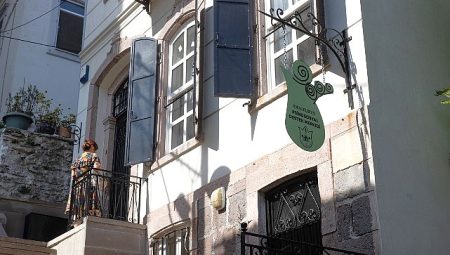 Psikososyal Destek Merkezi Konaklıların yanında