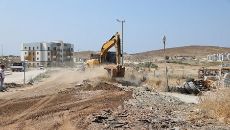 Seferihisar’da 2 kilometrelik yol yenileme çalışması başladı