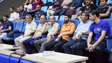 Sporun Merkezi Selçuklu’da Masa Tenisi Heyecanı Yaşandı