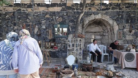 Tarihi Kale, İlk Kez Bir Antika Pazarına Ev Sahipliği Yaptı