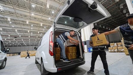 Tugay: Komşusu açken tok yatamayan kültürden geliyoruz
