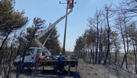 Enerji hatları yangının ardından yeniden onarılıyor