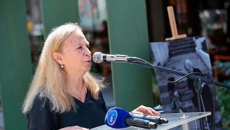 ​Usta gazeteci İsmail Sivri Konak’ta anıldı