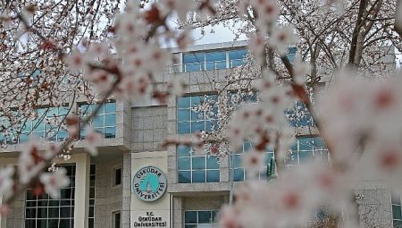 Yapay zekâ ve disiplinler arası vizyonla geleceğin bilim insanları yetişiyor!
