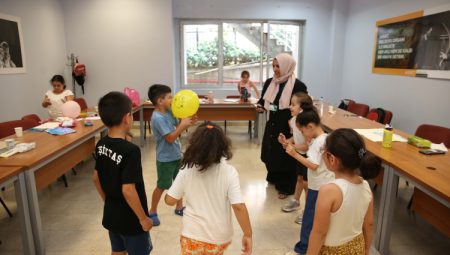 İstanbul Küçükçekmece'de renkli yaz atölyeleri