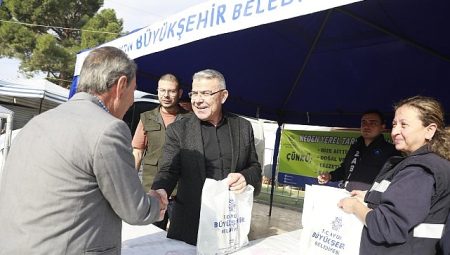 Başkan Çerçioğlu, Ata Tohumlarından Üretilen Fideleri Köşk’te Vatandaşlarla Buluşturdu