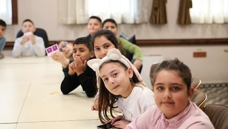 Dünya Çocuk Hakları Günü’nde Çocuklar Haklarını Öğrendi