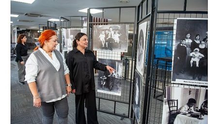 Karşıyaka Belediyesi’nden fotoğraf tarihine ışık tutan sergi